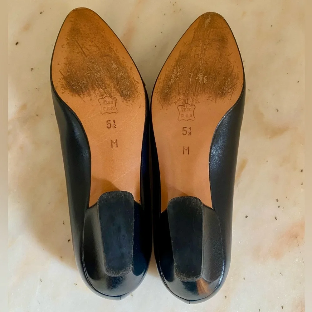 Bally Vintage Navy and Brown Leather Pumps Size 5 1/2 Made in Italy - Picture 5 of 7